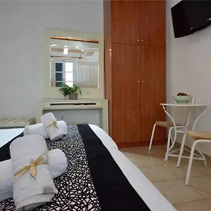 https://adonis-rooms.hotels-in-mykonosisland.net